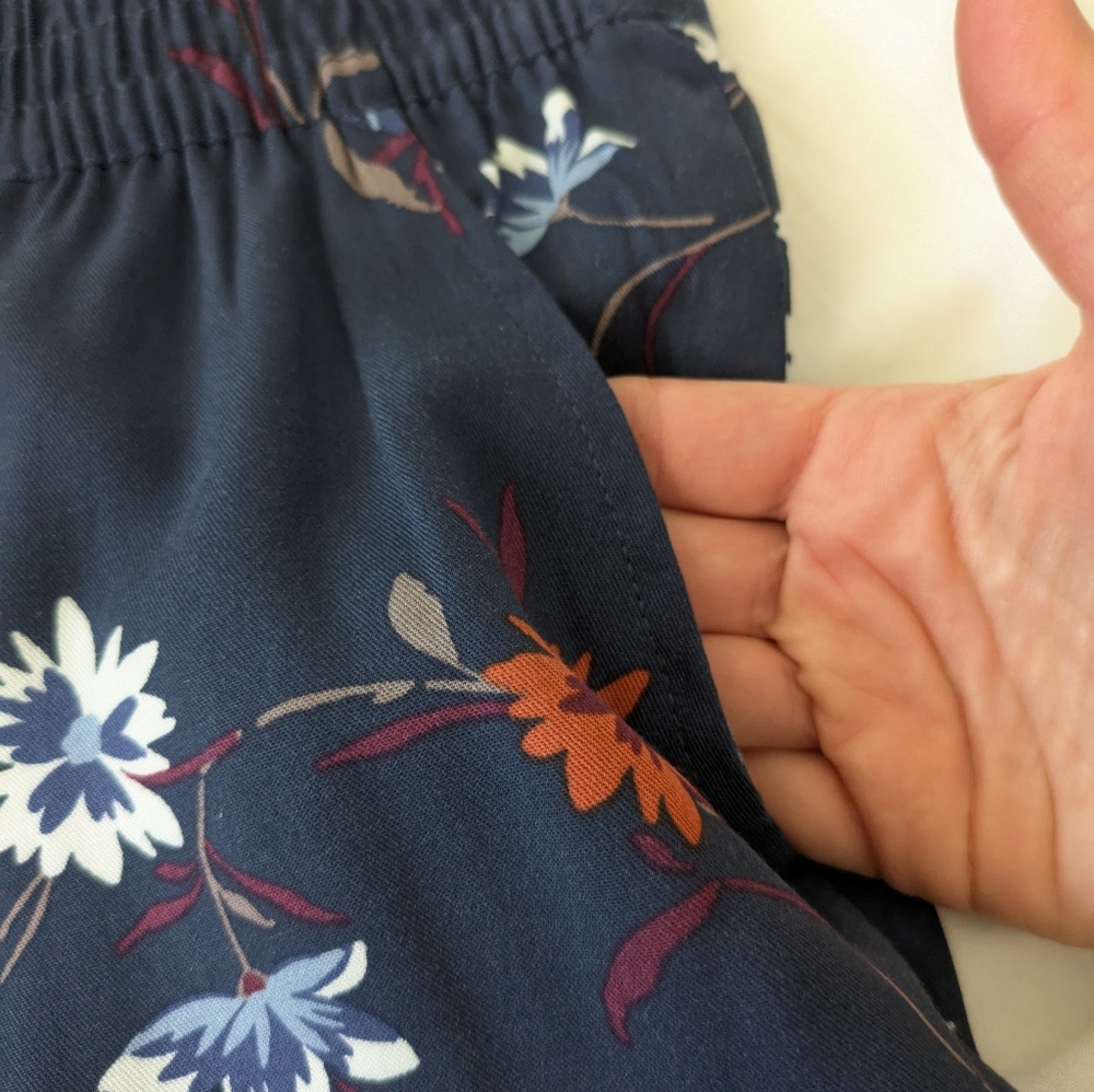 NWT JESSICA‎ SIMPSON Navy Blue Floral "CADIE" PULL ON PANTS XS - Picture 8 of 11